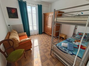 2 habitaciones y ropa de cama