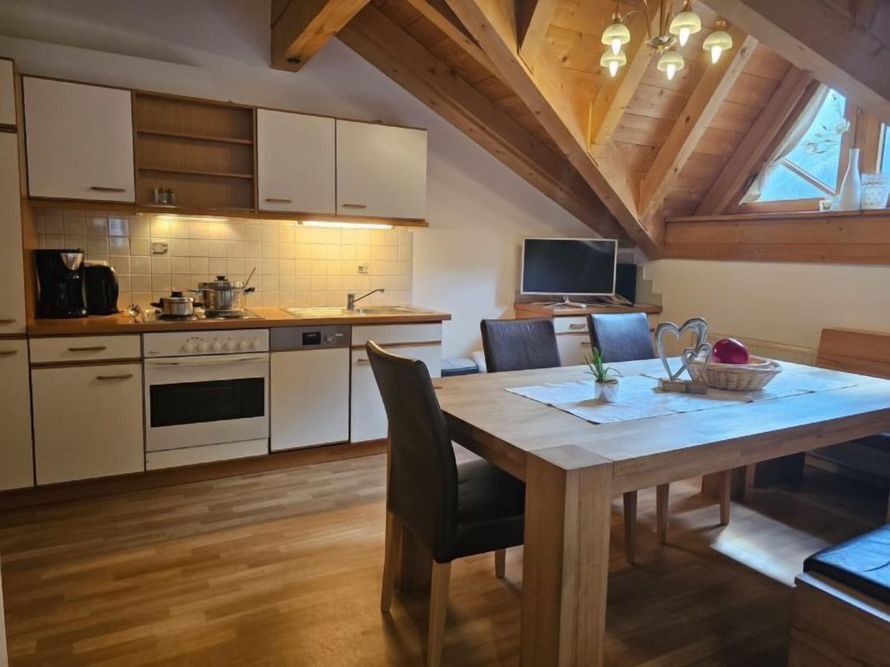 Fridge, oven, dishwasher, highchair