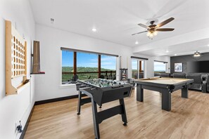 Spielezimmer