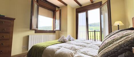 6 chambres, fer et planche Ă  repasser, draps fournis