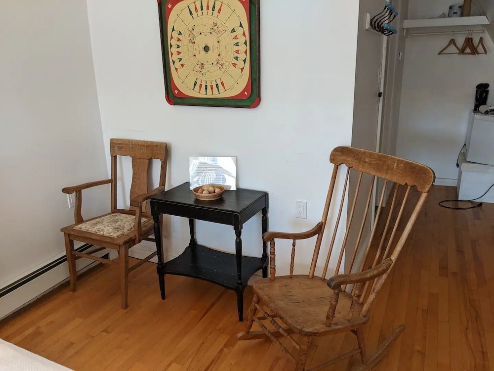 Trailside Inn by null