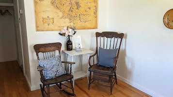 Cherry Hill | Living area