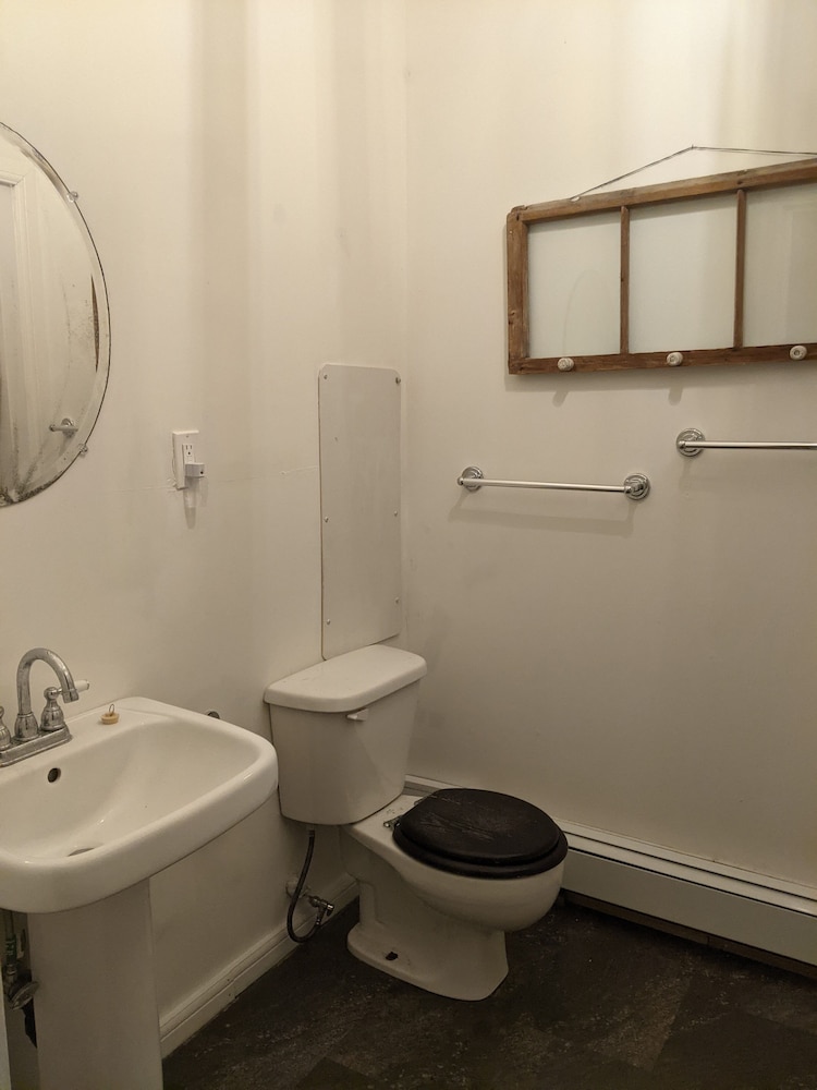 Trailside Inn by null