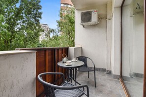 Terrace/patio - 1BDR Apartment close to Unirii Square (Bucharest)
