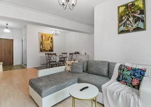 Executive Apartment | Living area - 1BDR Apartment close to Unirii Square (Bucharest)
