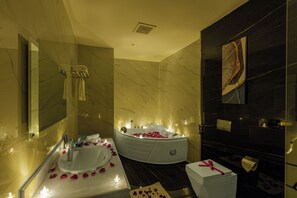 Bathroom - Jasmien Golden (Madinah)