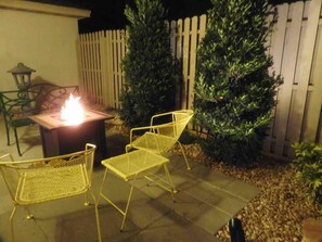Terrace/patio - TimeOut! Spacious condo - 2 Bedroom, 2 Bath, Sleeps 6, Pool (Mulberry)