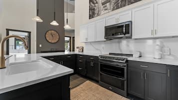 Apartment (4 Bedrooms) | Exterior