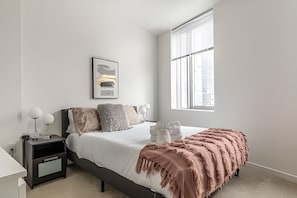 2 bedrooms, free WiFi - 2BR | Gym, Pool | Bellevue | Sophari Towers J (Bellevue)