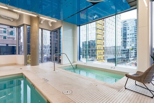 2BR | Gym, Pool | Bellevue | Sophari Towers J