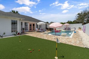 Outdoor pool, a heated pool - Steps to the beach & Close to 30A! Private pool & putting golf ☀️🏖️⛳️ 18+ to book (Panama City Beach)