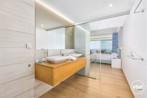 Shower, hair dryer, towels, soap - Nova | sea view - terrace - pool (Fuengirola)