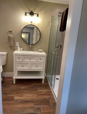تجهيزا ت دش، مجففات شعر، مناشف