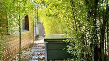 Enceinte de lâhĂ©bergement