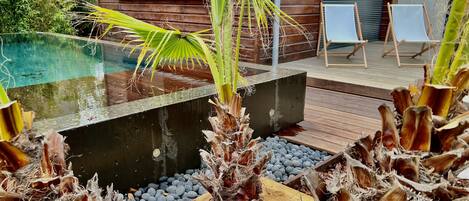 室外游泳池,恒温泳池