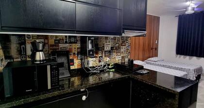 Cozy flat black Homeoffice 19th Floor