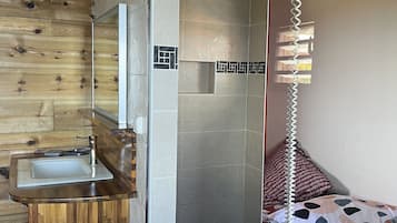 Blackout drapes, iron/ironing board, free WiFi, bed sheets