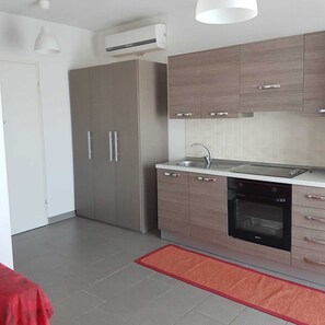 Private kitchen - Apartment a stone's throw from the sea (Calambrone)