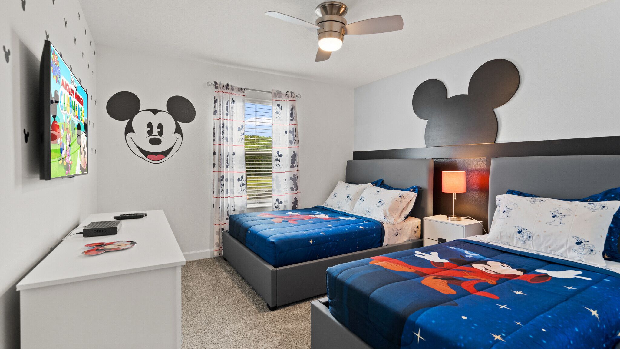 4 habitaciones y caja de seguridad en la habitación 