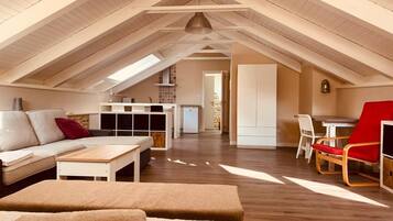 Deluxe studio | 1 slaapkamer, individueel gemeubileerd, een bureau, gratis wifi