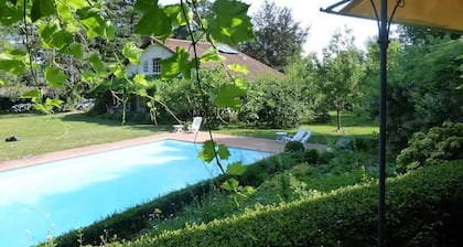 Le Pool House - La-tour-de-salvagny