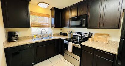 Scenic Retreat - Spacious condo - 2 bedrooms, 2 full baths, loft, sleeps 7.