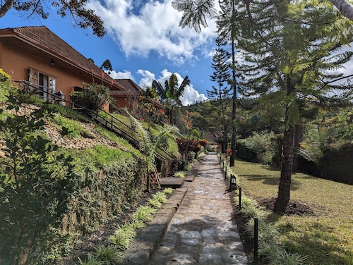 Andasibe Cyperus Hotel