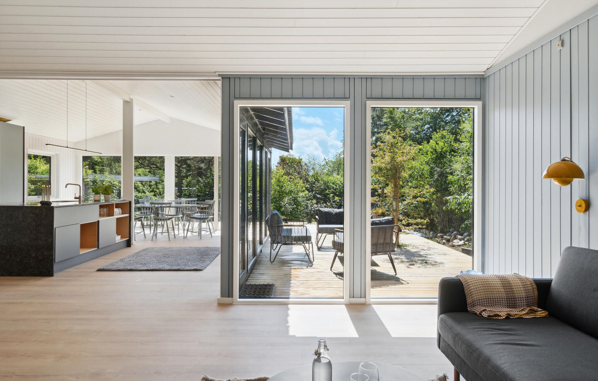 Smart-tv en een open haard