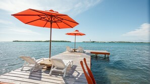 Dock