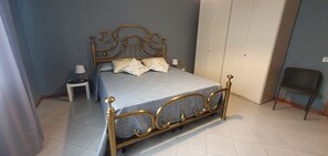 5 habitaciones, wifi y ropa de cama 