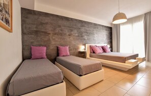 4 bedrooms, travel cot, free WiFi, bed sheets