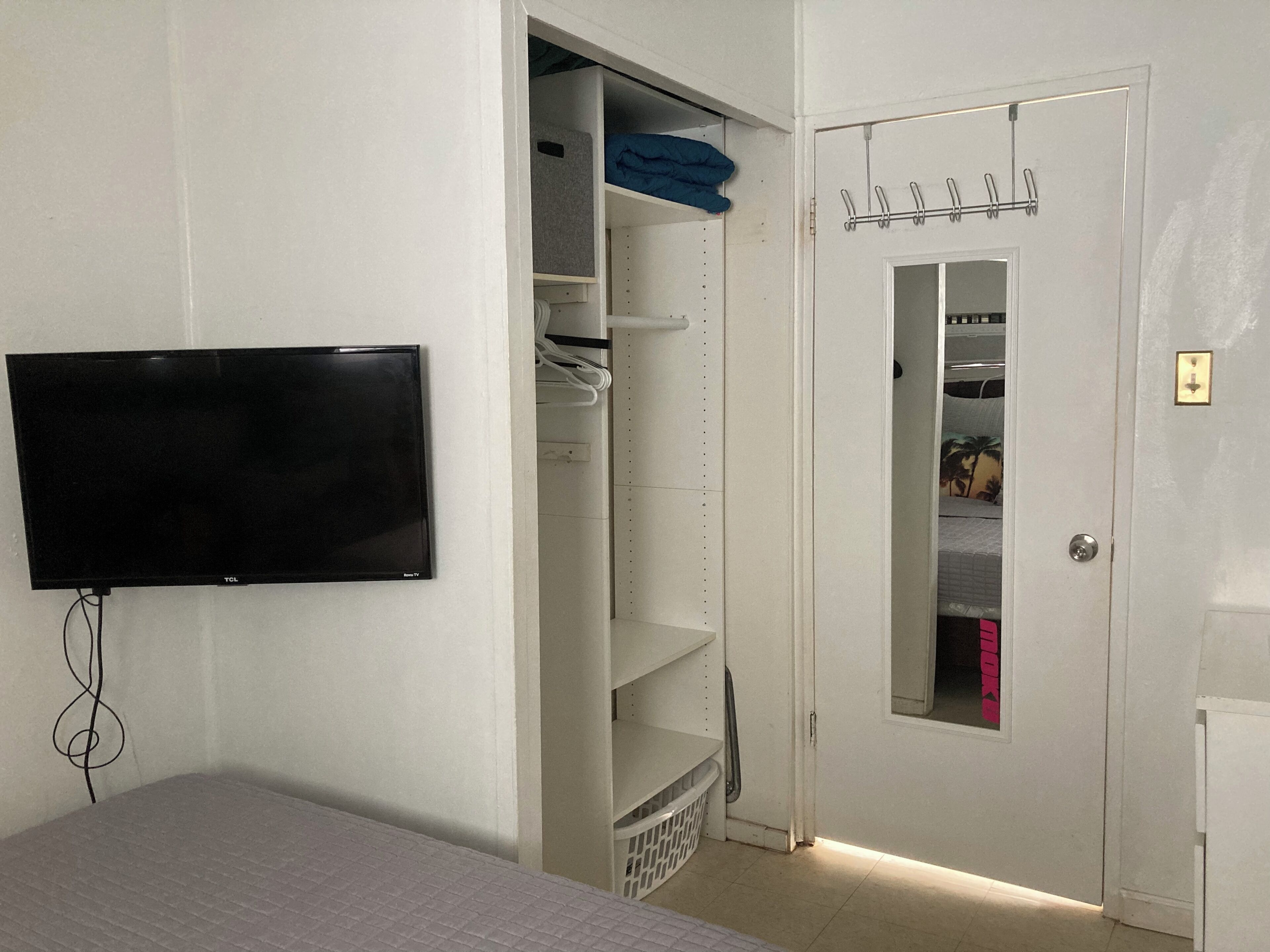 1 bedroom, iron/ironing board, WiFi, bed sheets