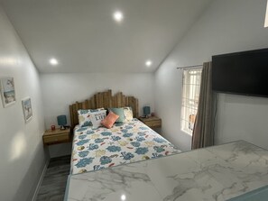 1 bedroom, iron/ironing board, free WiFi, bed sheets