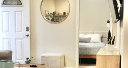 Casita Mar -Cozy, Bright and Private 10 mins to downtown