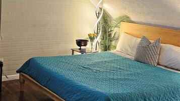 Apartment A | 2 bedrooms, Egyptian cotton sheets, premium bedding, down duvets