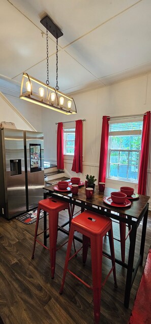 Private kitchen - 4 Minutes to Downtown by the Atlanta Beltline Trail in the Cabbagetown Neighborhood (Atlanta)