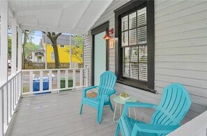 Front of property - 4 Minutes to Downtown by the Atlanta Beltline Trail in the Cabbagetown Neighborhood (Atlanta)