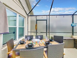 屋外ダイニングエリア