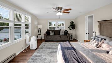 6 bedrooms, in-room safe, desk, iron/ironing board