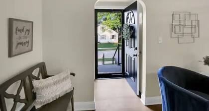 Bancroft House-Spacious, just remodeled & updated! New appliances, arcade games!