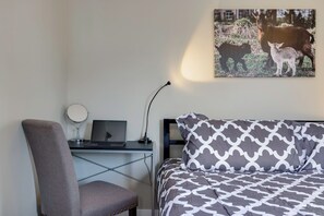2 chambres, fer et planche à repasser, Wi-Fi gratuit, draps fournis