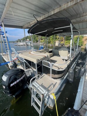 Marina - Breathtaking Lake & Pool Views, In Osage Beach! (Osage Beach)