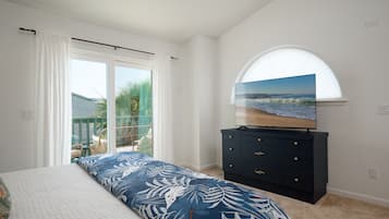 3 chambres, bureau, fer et planche Ă repasser, lit parapluie