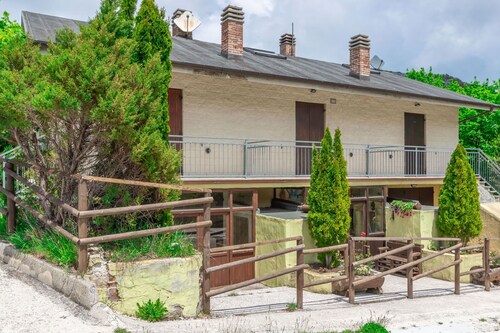 Stunning private villa for 8 people with WIFI, TV, balcony, pets allowed and panoramic view