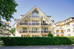 Exterior - Haus am Kurpark - Die Ferienwohnung Austernperle im Haus am Kurpark in Baabe (Baabe)