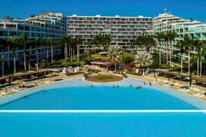 Pool - Beach Front~Stunning VIEWS w-Free Airport Transport (Nuevo Vallarta)