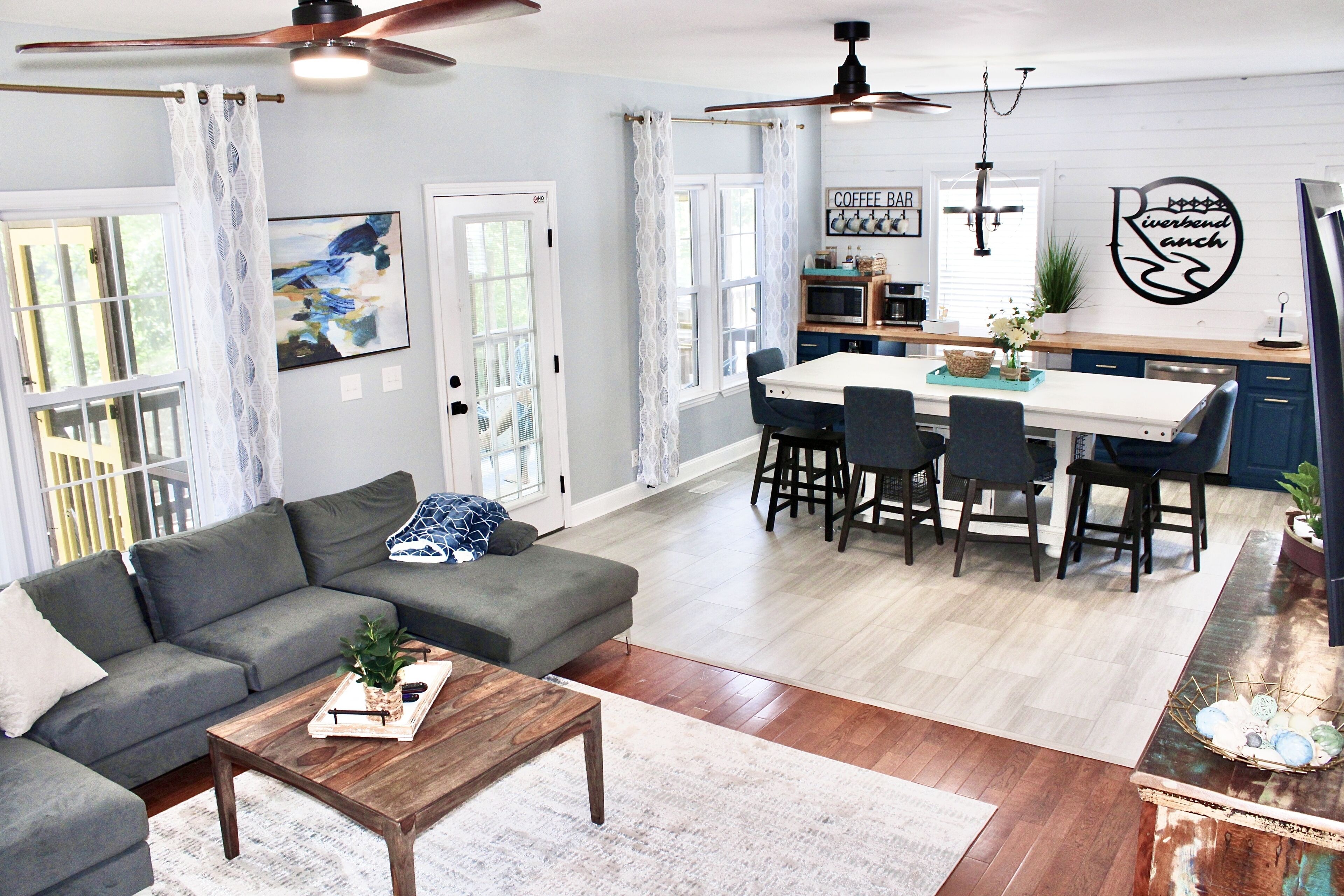 スマートテレビ、テレビゲーム、書庫