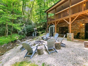 Terrace/patio - KnightFall-Luxury Cabin w/Waterfall, Pet-Friendly (Maggie Valley)