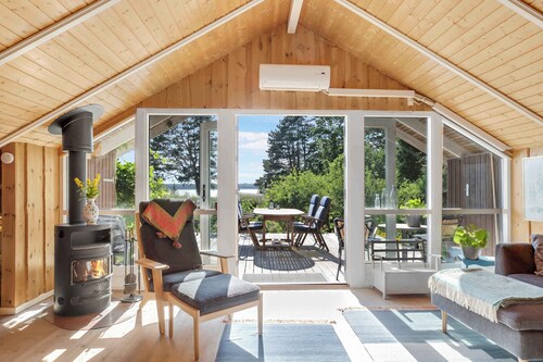 Beautiful summer house with a magnificent view