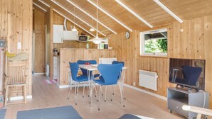 Unclassified image, 5 of 23, button - Beautiful summer house with a magnificent view (Ølsted)